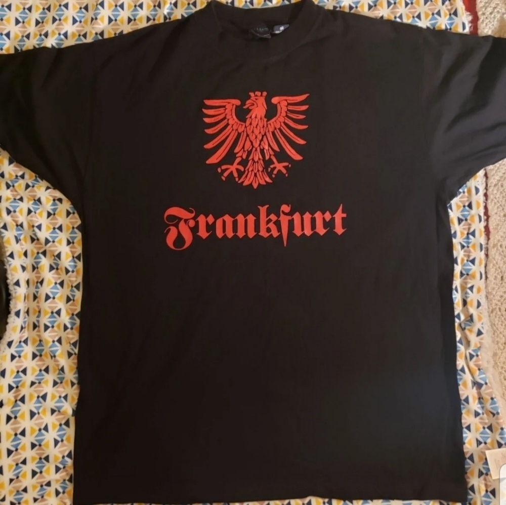 Vintage Ink Collection Frankfurt Men's Size Large T-shirt HPπ